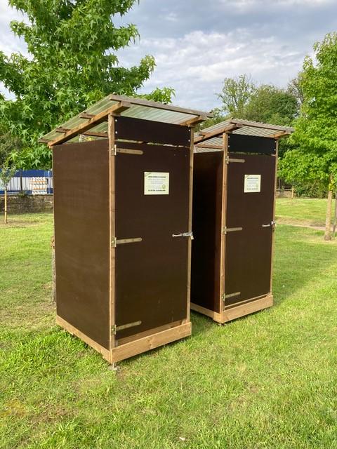 Individual Dry Toilet Cabin – Chip-Based, Odor-Free (Optional PMR Version)